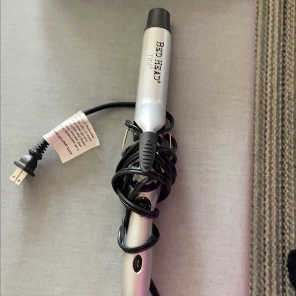 BED HEAD CURLING IRON